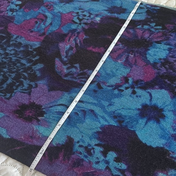 Layers by Lizden Floral Scarf Pashima with Fringe - Picture 9 of 10